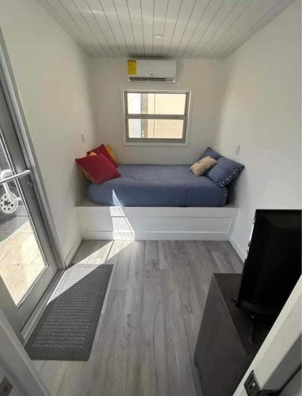 40ft Luxury Container 1 bed 1 bath - Image 7